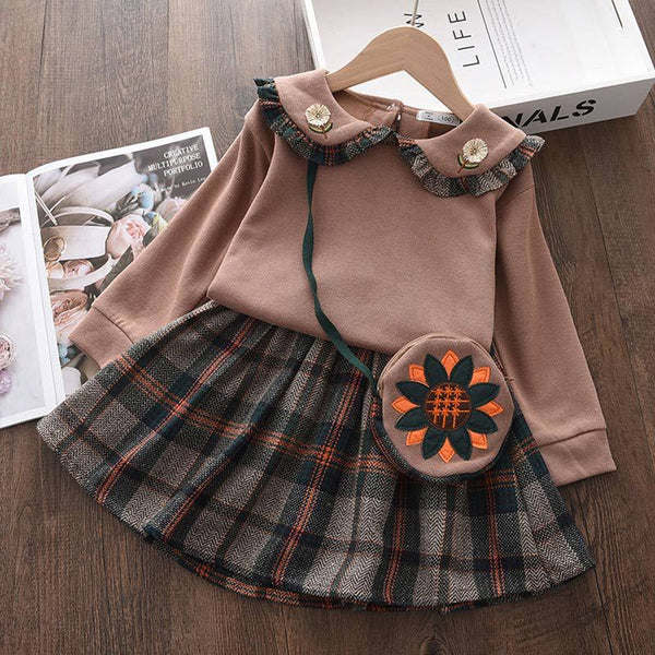 Traje Ejecutivo con Estampado Floral en Solapa