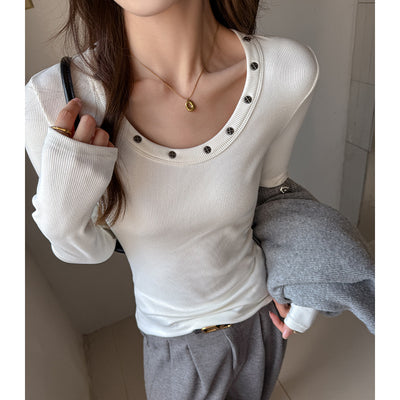 Remera Manga Larga Cuello Redondo con Tachas para Mujer - Image 3