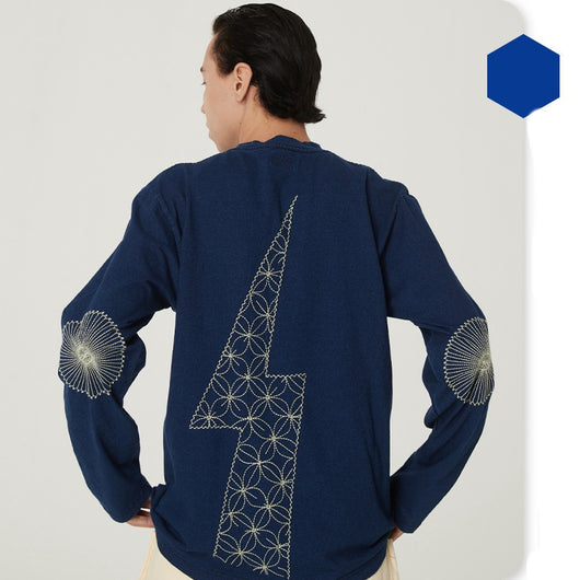 Playera de Manga Larga Denim Lavado con Bordado de Rayo - Image 10