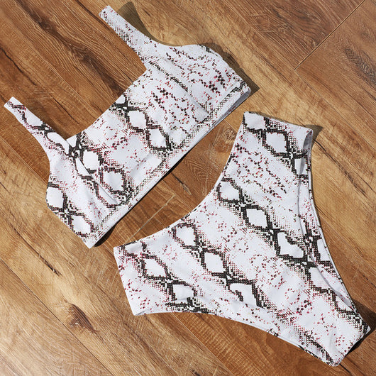 Black push-up bikini top with high-waisted bottoms featuring a white and red leopard print. - Image 17