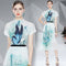 Conjunto Elegante Blusa Slim Fit con Falda Plisada Estampada