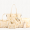 Bolsa Mensajera Rose con Relieve Floral - Set 6 Piezas para Mamá