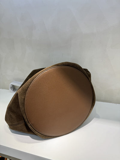 Bolso Bucket de Cuero Genuino Ante Esmerilado Gran Capacidad - Image 20