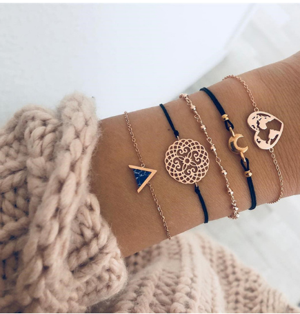 Pulsera de 4 Piezas con Cuentas Huecas de Flor en Cadena - Image 19