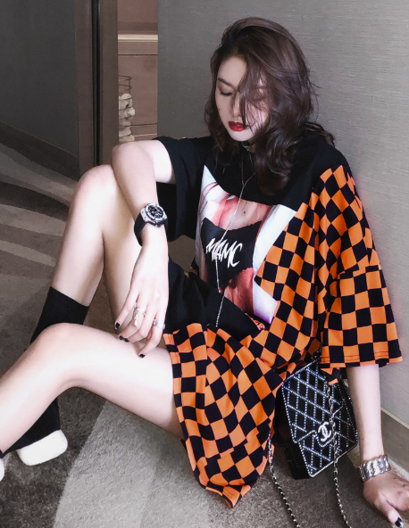 Camiseta Hip-hop Cuadros Estampada Unisex - Estilo Urbano Oversize - Image 4