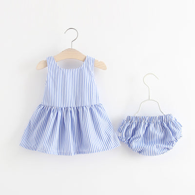 Conjunto de falda con tirantes a rayas + shorts 2 piezas