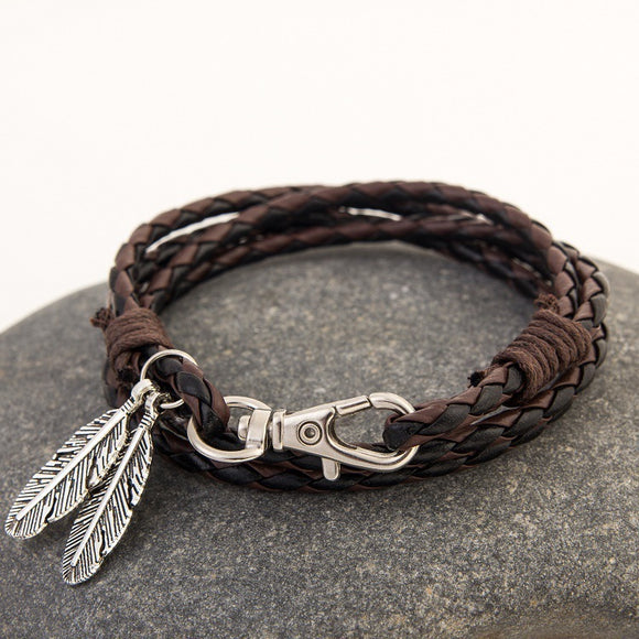 Pulseras de Amistad con Cuero y Amuletos - Brazaletes de Moda