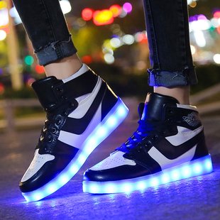 Zapatillas Deportivas LED Alto Perfil con Carga USB