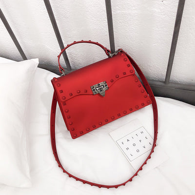 Bolsa Mensajera de Una Correa Rivet - Image 3