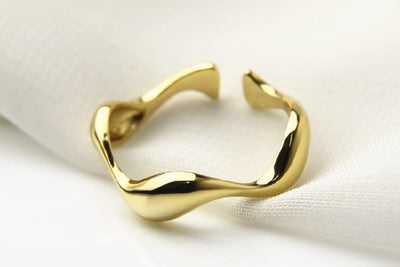 Anillo Ondulado Dorado Brillante - Accesorio de Personalidad - Image 23