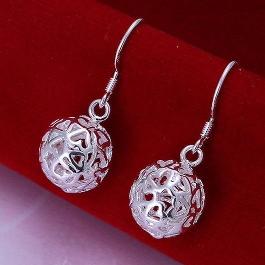 Aretes de Corazón Hueco