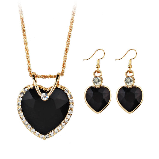 Aretes y Collar de Circonita en Forma de Corazón - Image 18