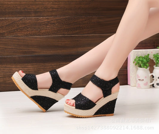 Sandalias Cuña Sexy con Red Abierta - Calzado de Moda Primavera Verano 2021 - Image 2