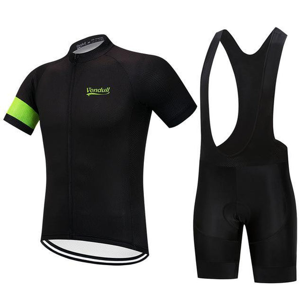 Conjunto Ciclismo GreenSleek - Rendimiento Sostenible