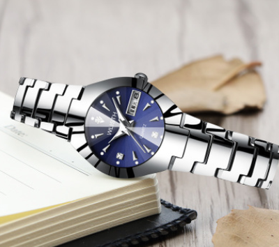 Reloj Luminoso de Acero Tungsteno para Pareja - Resistente al Agua con Calendario - Image 10