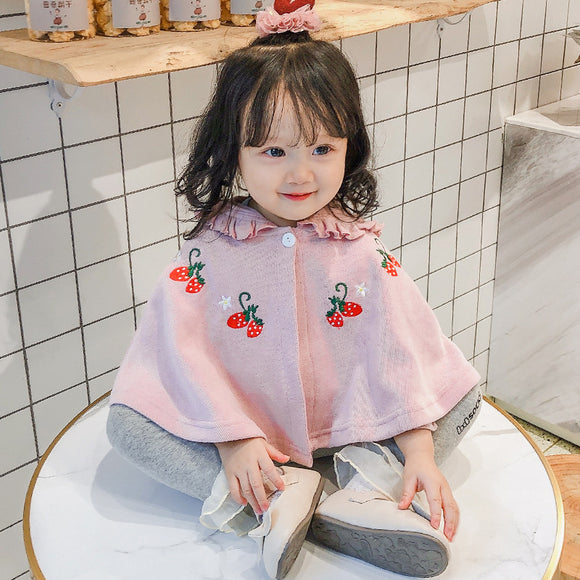 Capa con Capucha Infantil Bordada Fresa Dulce