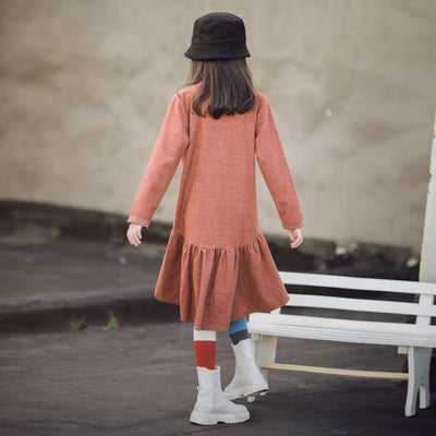 Vestido Literario Negro Cuello Alto Ajustado Mamá e Hija - Image 9