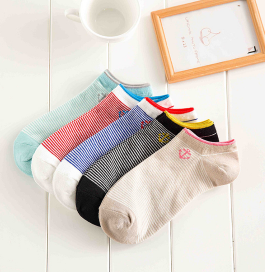 Pack 5 Pares Calcetines Gatos a Rayas para Mujer - Algodón Cómodo y Divertido - Image 6