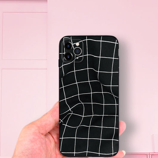 Funda iPhone Mate Negra Space Black - Diseño Minimalista y Resistente - Image 3
