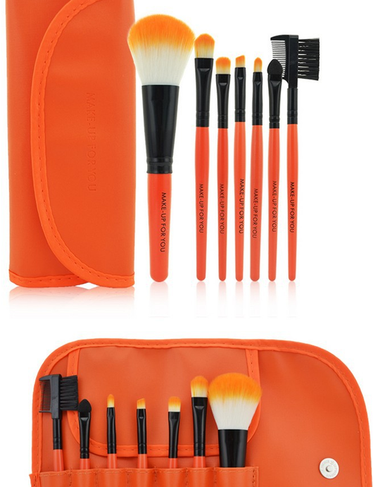 Set de 7 Brochas de Maquillaje Premium con Estuche de Lujo - Image 5