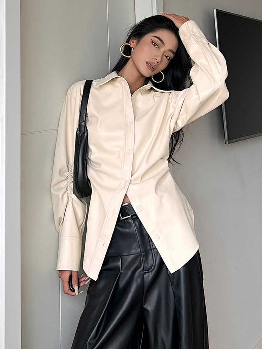 Blusa Retro de Cuero PU con Cuello Puntiagudo para Mujer - Image 3