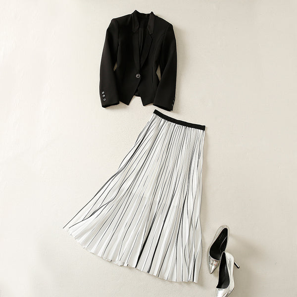 Conjunto de Blazer Negro y Falda Plisada de Dos Piezas para Mujer - Image 4