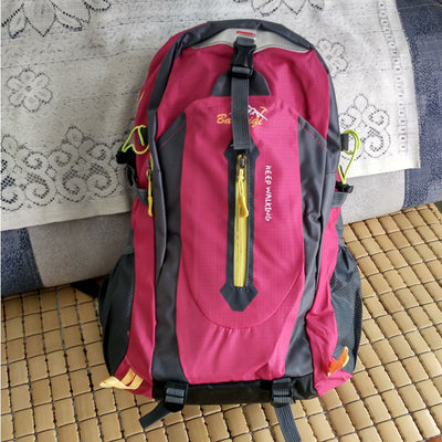 Mochila de Viaje Versátil y Resistente - Image 11