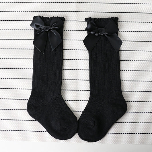 Medias Verticales con Moño de Encaje - Image 4