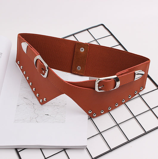 Camel elastic wide belt with silver-toned buckles and rivets, featuring a V-shaped faux leather front. - Image 5