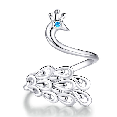 Anillo de Plata con Baño de Oro Blanco Diseño Pavo Real