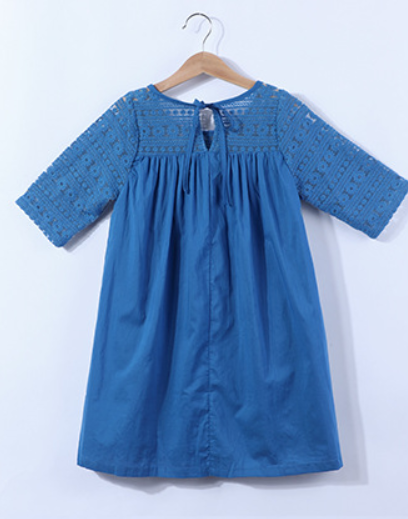 Blusa de Encaje Crochet con Mangas Plisadas de Cinco Puntas - Image 13
