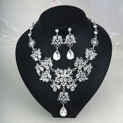 Conjunto de Aretes y Collar con Perlas y Cristales para Mujer - Image 26