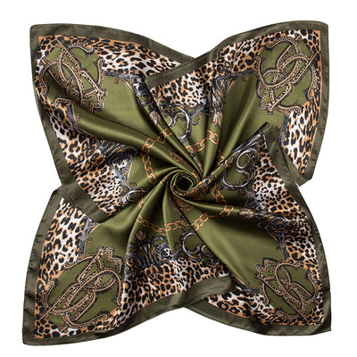 Pañuelo Cuadrado Grande Estampado Leopardo y Cadena - Imitación Seda Malasia - Image 7