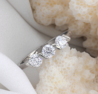 Anillo de Compromiso Chapado en Oro con Circonita Premium - Joyería Coreana de Calidad - Image 4
