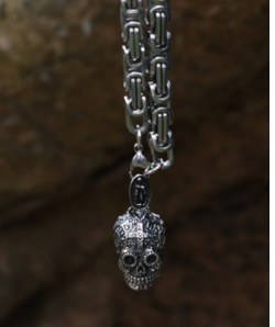 Collar Gótico con Dije de Calavera