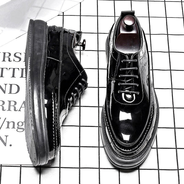 Zapatos de Charol con Punta Redonda y Cordones