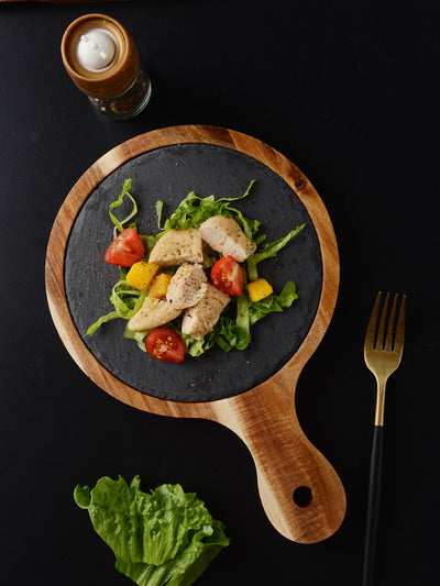 Plato de Madera para Pizza - Tabla Redonda de Madera Negra - Image 2