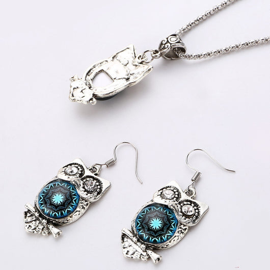 Conjunto de Joyería: Pulsera, Aretes y Collar - Image 4