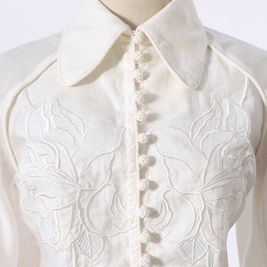 Blusa con Encaje Bordado Elegante - Image 3
