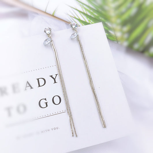 Aretes Coreanos Asimétricos con Flor de Perla y Moño - Image 53