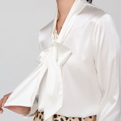 Blusa de Seda Mulberry con Cuello V y Lazo Grande para Mujer - Image 15