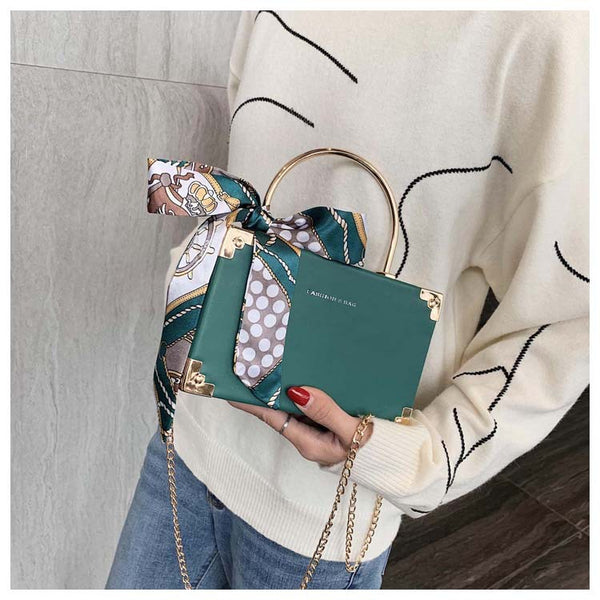 Bolsa Mensajera de Cadena para un Hombro