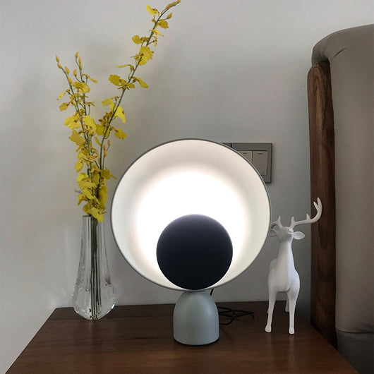 Lámpara de Mesita Decorativa con Diseño Artístico para Dormitorio - Image 9