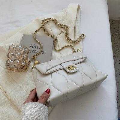 Bolsa Cuadrada Pequeña con Cadena de Hilo Bordado - Image 10