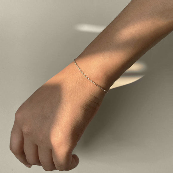 Pulsera de Oro 14K Eslabones Ondulados Delicados