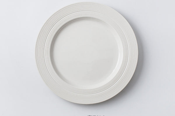 Plato de Restaurante Nórdico con Patrón Cepillado