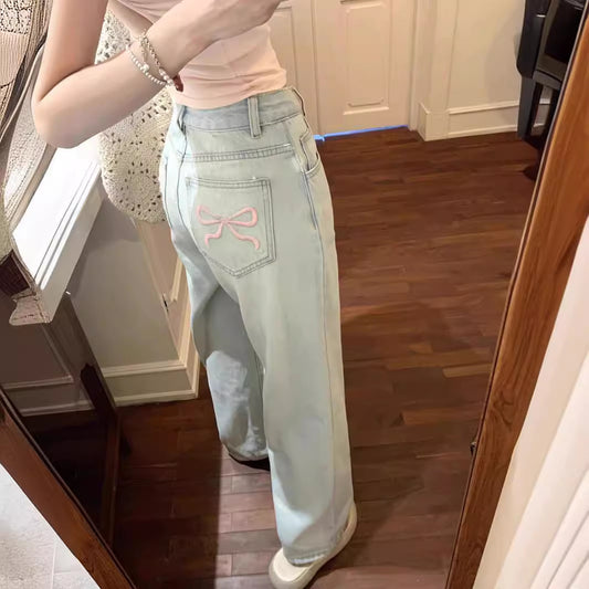 Jeans Anchos Azul Claro con Bordado de Ballet - Image 2