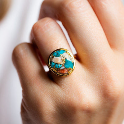 Anillo Vintage Dorado con Gemas Melange