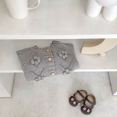 Suéter Tejido a Mano con Calado Hueco para Bebé Niña - Conjunto Coordinado - Image 11
