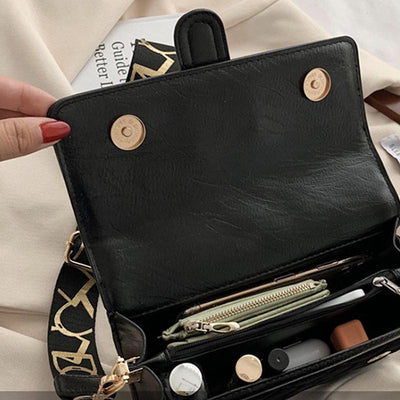 Bolso Bandolera Cuadrado Pequeño con Correa de Terciopelo Ancho - Image 14